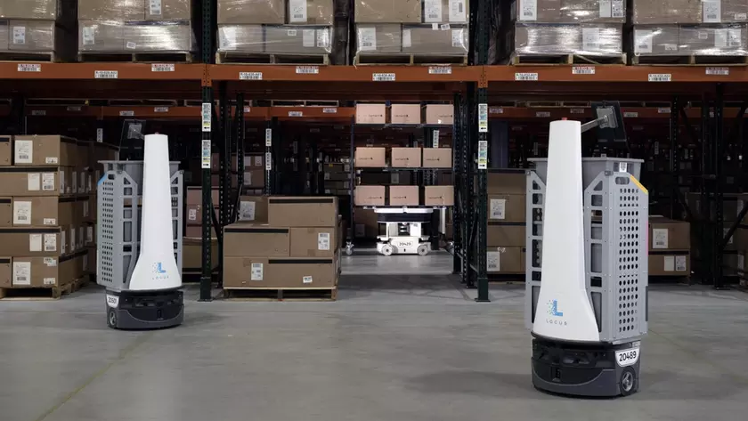 Робот Locus Robotics на складе