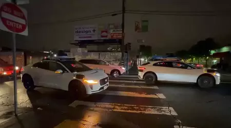 Waymo Robotaxis Caused Traffic Jams During Power Outage in San Francisco