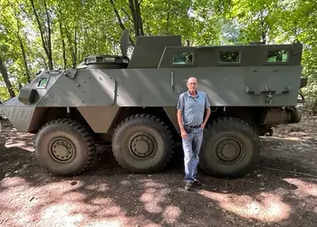 ВСУ используют на фронте редкую бронированную машину VRAC