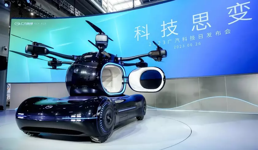 GAC представила GOVE: летающая капсула с вертикальным взлётом, которая может превращаться в электромобиль