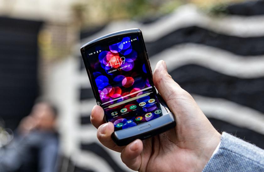 Конкурент Samsung Galaxy Z Flip: «раскладушку» Motorola RAZR (2019) представили в Украине с ценником в 50 000 грн