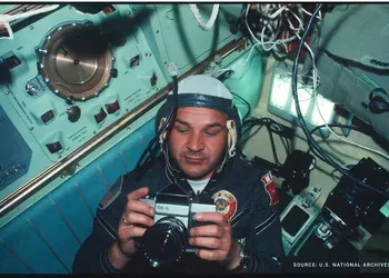 Фотоаппарат, выпущенный в прошлом веке киевским заводом Арсенал, продадут с аукциона. Он побывал в космосе и теперь стоит, как Tesla