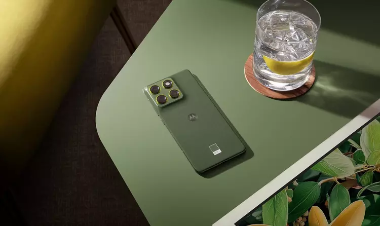 Знакомый дизайн, мощный чип и экран, который затмит солнце: Motorola раскрыла главные особенности нового флагмана Edge 70 Max