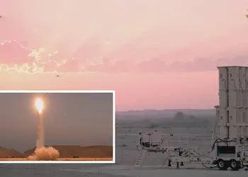 Израиль показал на видео боевую работу системы противоракетной обороны Arrow, которая может сбивать баллистические ракеты