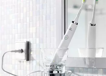 Зубная электрощетка 21-го века с USB-портом от Philips