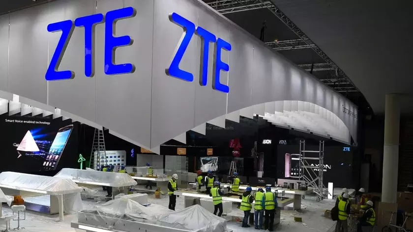 ZTE разрешили работать в США, но пока только на время — до 1 августа