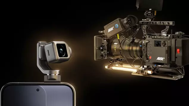 Honor Robot Phone: a motorized gimbal ...