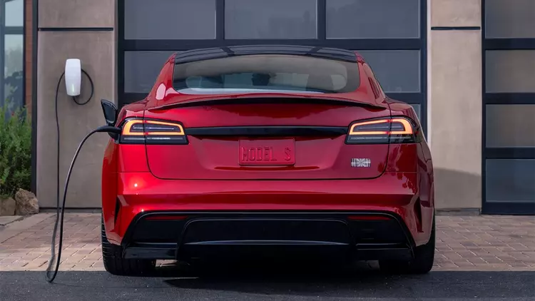 Tesla clôt l'ère des Model S ...