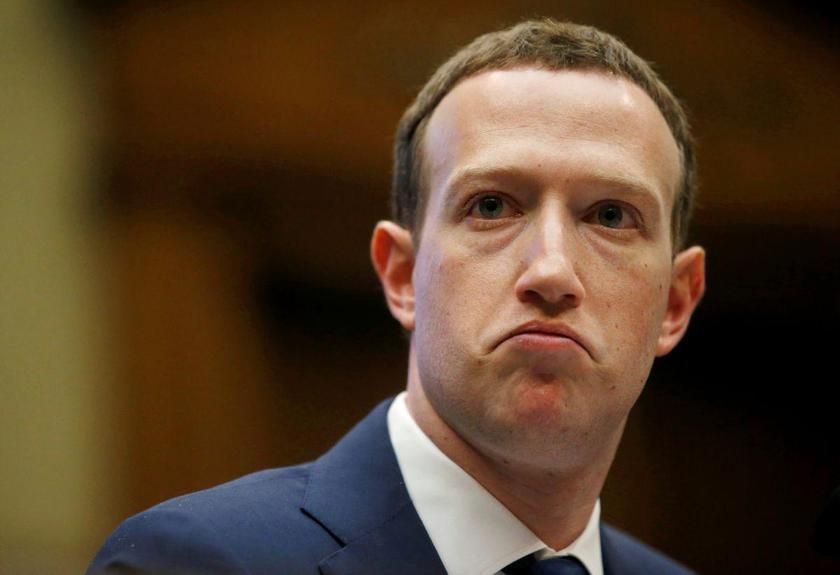 24-летний хакер обещает в прямом эфире взломать Facebook-страницу Цукерберга (не получилось)