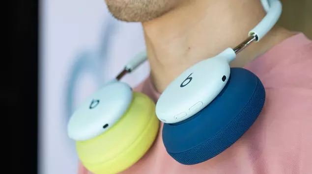 Beats 360 launch: swappable cushions, 1.75× ...