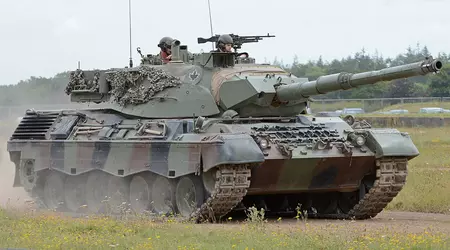Ukrainian Leopard 1A5 withstood a dozen hits from Russian FPV drones