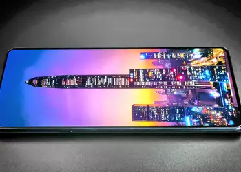 Motorola will release a smartphone with a sub-screen camera, it will be a special version of the Moto Edge X30