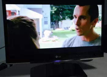 Видеообзор телемонитора LG M2250D