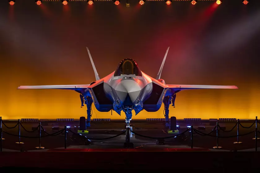 Lockheed Martin представила первый истребитель пятого поколения F-35 Lightning II для ВВС Бельгии