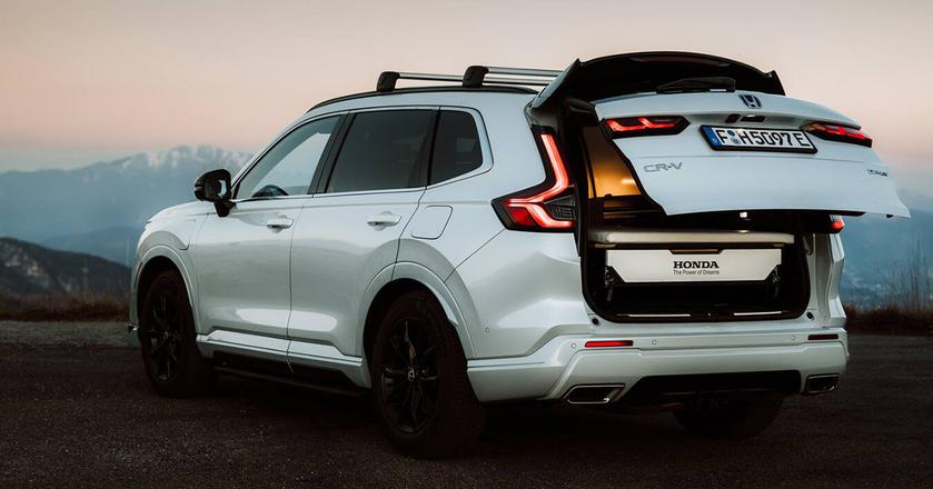 Honda-CR-V-Dream-Pod-entpuppt-sich-als-Kapselhotel-auf-R-dern