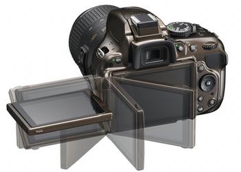 Зеркалка Nikon D5200: 24 МП, 39-точечный автофокус и поворотный экран