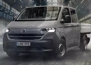 Новый VW Transporter DoKa с открытой грузовой платформой уже доступен в конфигураторе марки