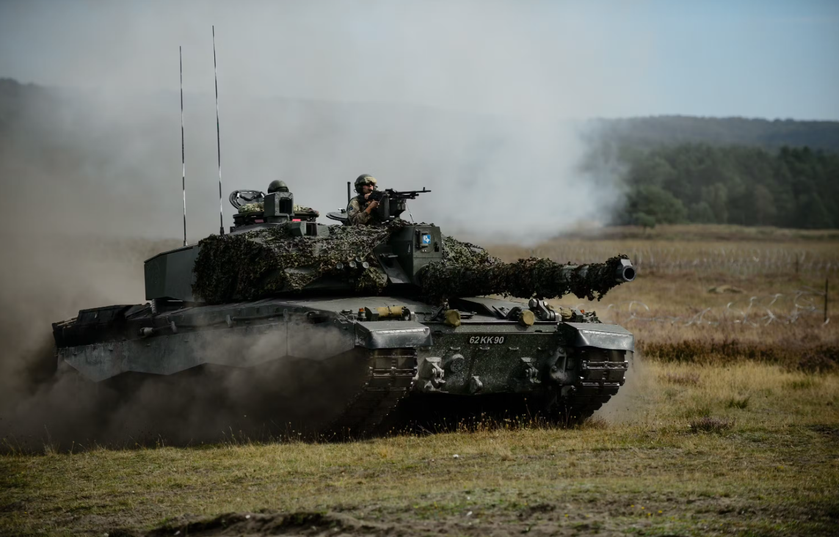 Великобритания отправила в Украину тысячи снарядов для танков Challenger, включая боеприпасы с обеднённым ураном