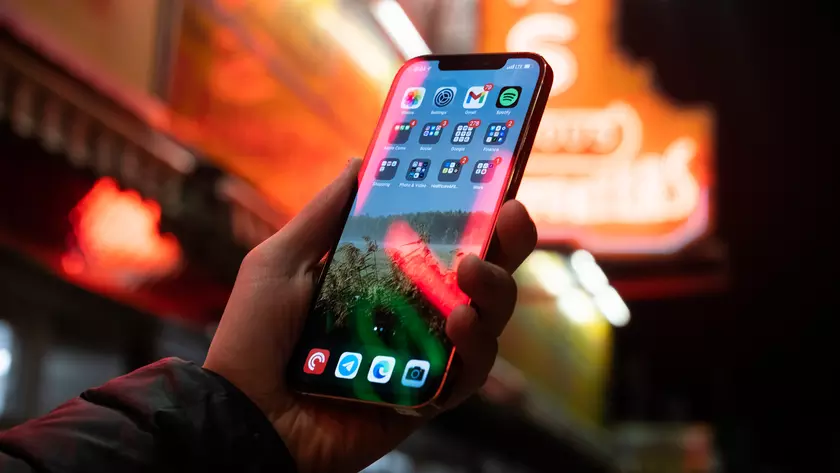 WSJ: Apple изучает, сможет ли iPhone распознать детский аутизм и депрессию у взрослых