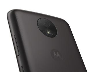 Budget smartphones Moto C2 and C2 Plus appeared on the first photo