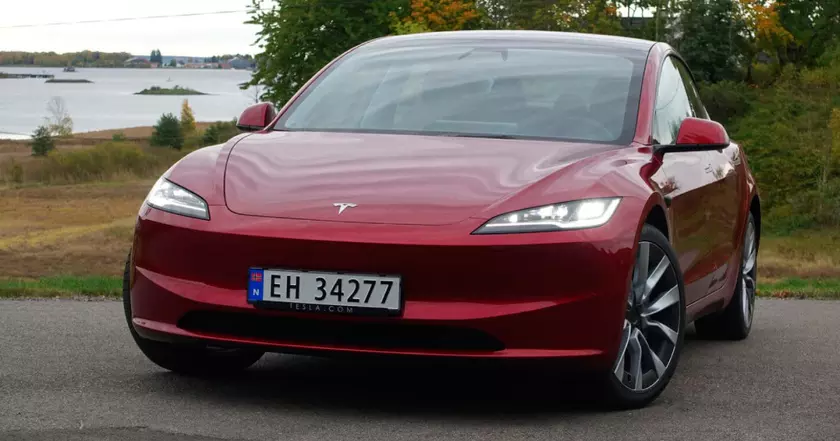 Tesla Model 3: Revolutionizing the Roads with Innovation