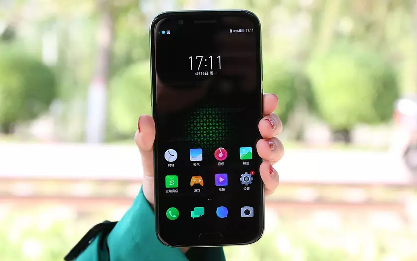 Топ-10 самых мощных смартфонов июля по версии AnTuTu