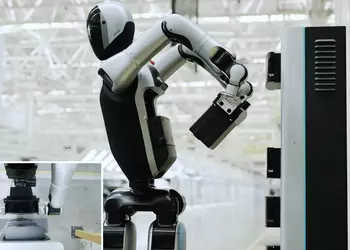 UBTECH Walker S2: робот-гуманоид, который самостоятельно меняет свою батарею (видео)