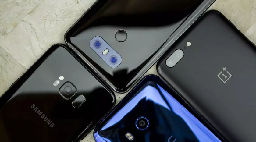 Смартфоны смогут определять тип поверхности на которой лежат