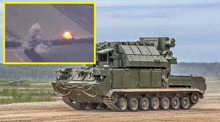 Ukrainische Verteidigungskräfte zerstören selbstfahrende Abschussrampe des russischen SAM-Systems Tor-M2 im Wert von 25 Millionen Dollar