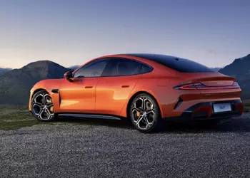 Xiaomi EV планирует поставить 100 000 электромобилей до ноября