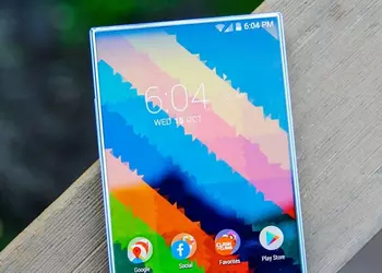 Стало известно когда Sharp представит сразу два безрамочных смартфона