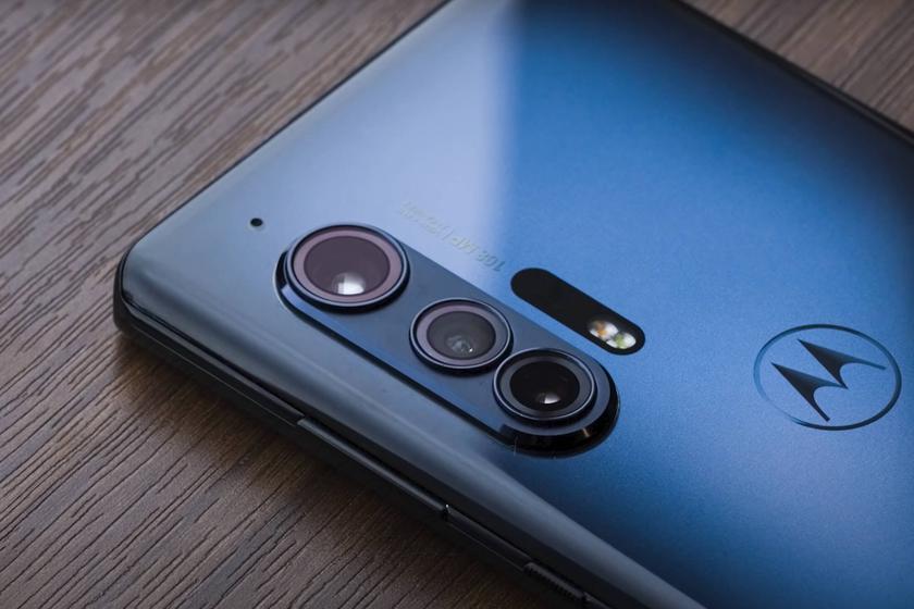 Официальный список: какие смартфоны Motorola и Lenovo обновятся до Android 11