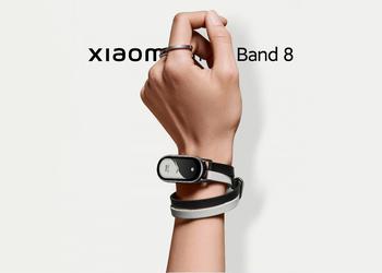 Pas seulement sur le bras : Xiaomi montre comment le Xiaomi Smart Band 8 peut être porté