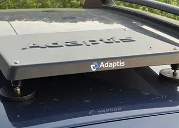Как сделать Starlink защищённым и мобильным: обзор Adaptis MiniKit