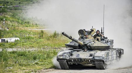 Броня в російському модернізованому танку Т-90М вартістю до $5 млн почала розходитися по швах після влучання снаряда