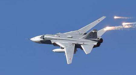 Su-24M Frontbomber stürzte in Russland während eines Übungsfluges ab