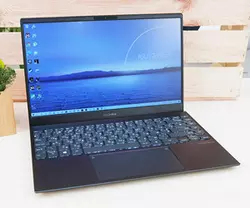 ASUS ZenBook 13