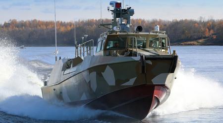 Media: Ukrainsk etterretning ved hjelp av Magura V5 maritime droner traff to russiske båter KS-701 "Tuna" (oppdatert)