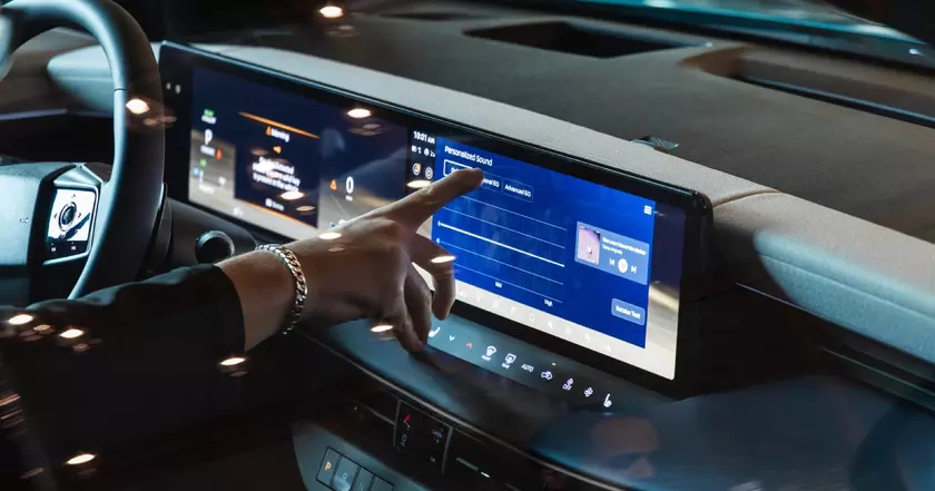 Новая эра вождения: как Personalized Sound изменяет акустику автомобиля