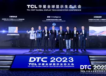 TCL представила куполообразную панель 4K OLED с частотой обновления 120 Гц и дисплей 8K 2D/3D