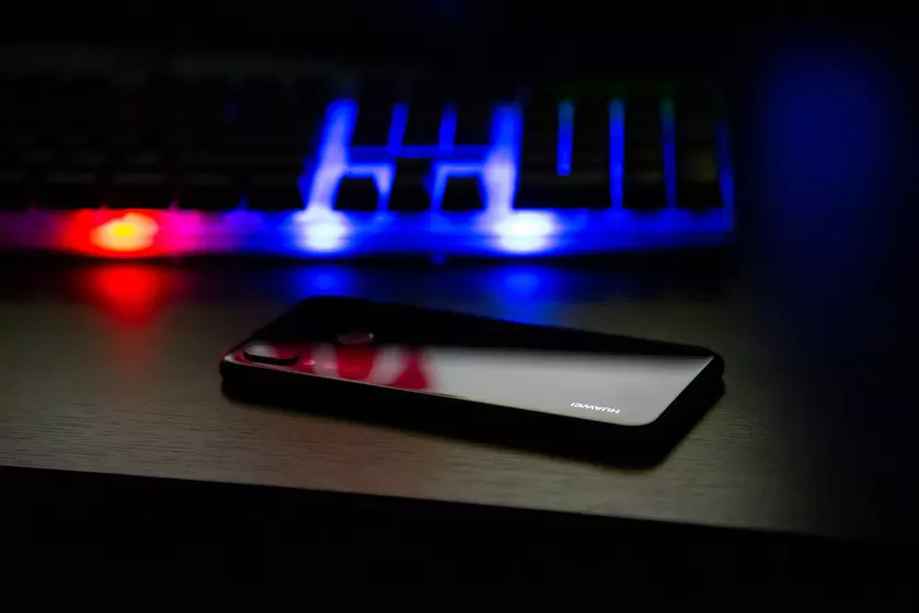 Huawei выбыла из мирового топ-6 в сегменте смартфонов