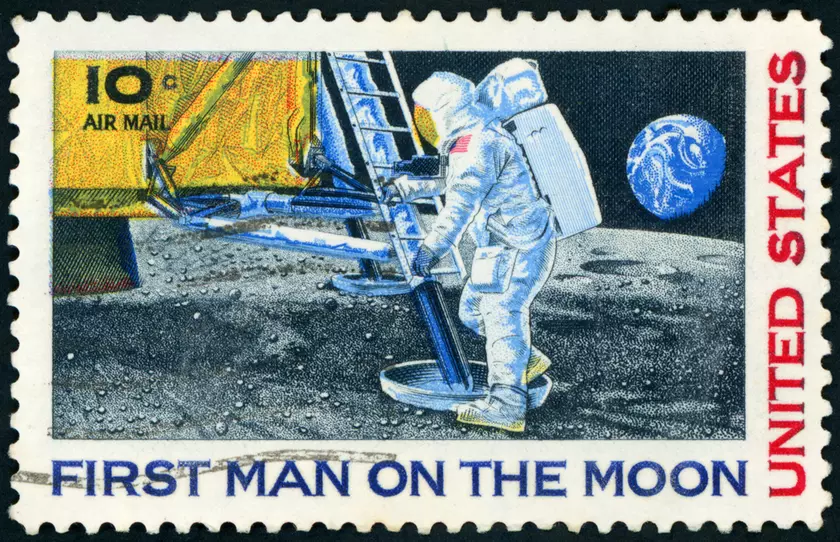 На аукцион выставлена пыль с Луны