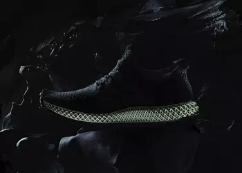 Adidas показала первые серийные кроссовки, напечатанные на 3D-принтере