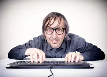 Как эффективно настроить интерфейс и внешний вид Рабочего стола в  компьютере на Windows 10