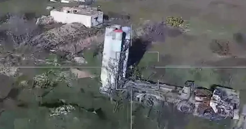 Россияне ошибочно дроном-камикадзе «Ланцет» уничтожили собственный зенитно-ракетный комплекс С-300 – он был предназначен для выманивания ракет AGM-88 HARM