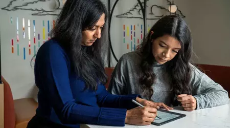 Amazon launches Kindle Translate: a service for translating books using AI