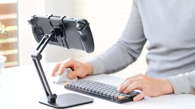 Mechanism's Desk Stand turns your Steam ...