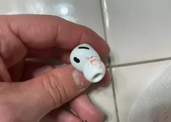 Пользователи AirPods Pro 3 жалуются на боль и кровотечение из ушей