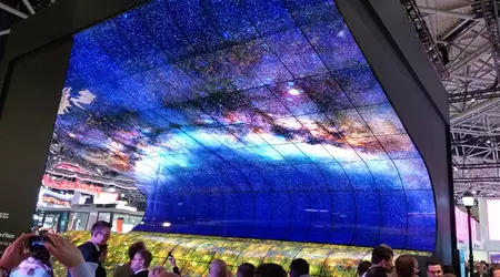 Фото дня: ефектні прозорі OLED-панелі LG