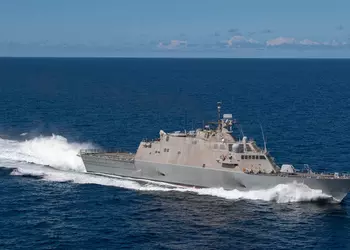 ВМС США списали два корабля прибрежной зоны USS Little Rock и USS Detroit класса Freedom общей стоимостью около $800, хотя они прослужили менее 10 лет